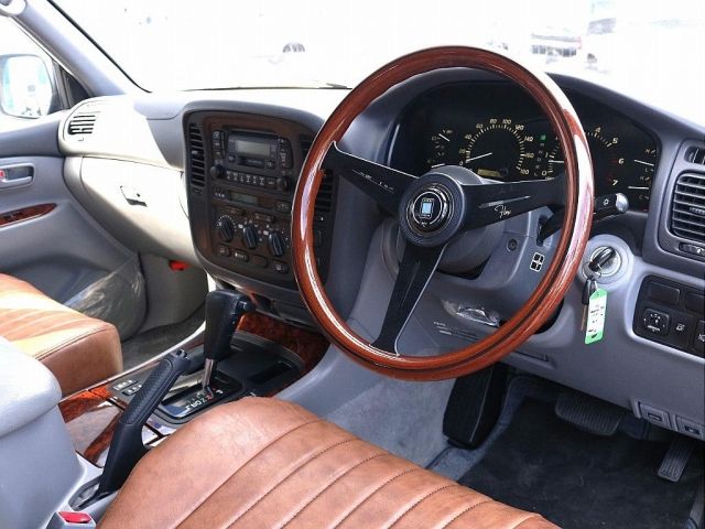 Toyota LAND CRUISER 2002-01 16705-3