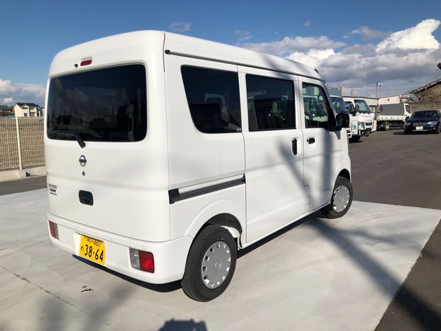 Nissan CLIPPER 2022-05 858-2