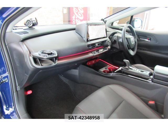 Toyota PRIUS 2023-12 282416-5