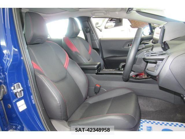 Toyota PRIUS 2023-12 282416-4