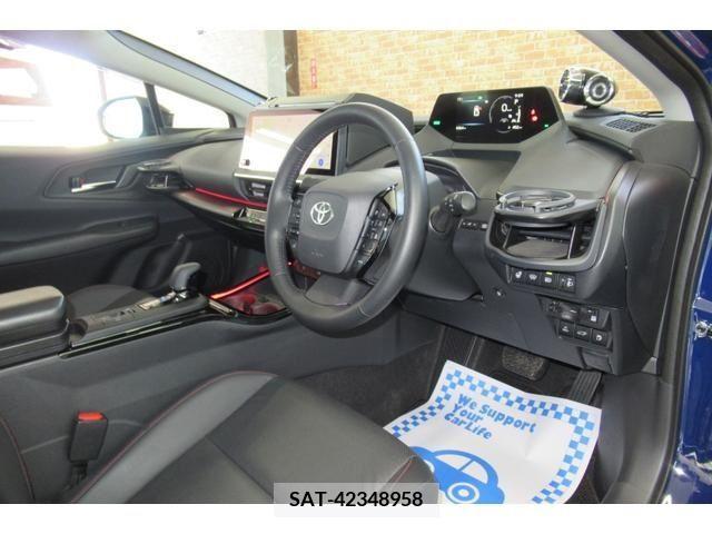 Toyota PRIUS 2023-12 282416-3