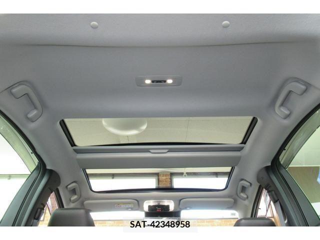 Toyota PRIUS 2023-12 282416-13