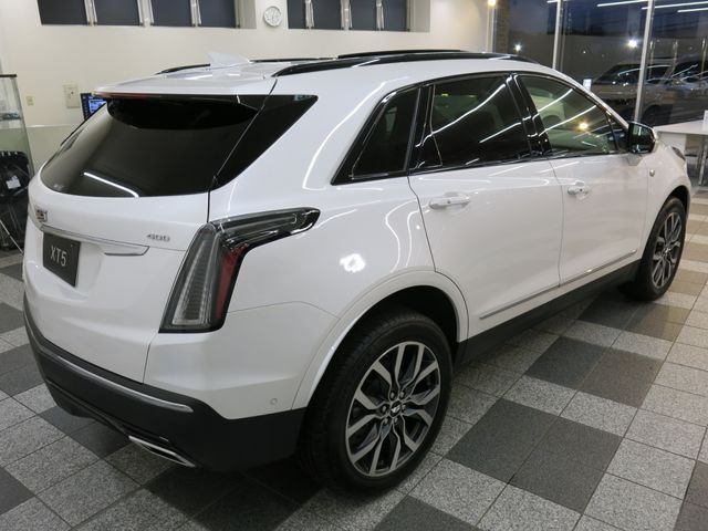 Cadillac XT5 2023-02 24948-14
