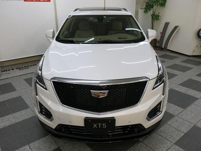 Cadillac XT5 2023-02 24948-1