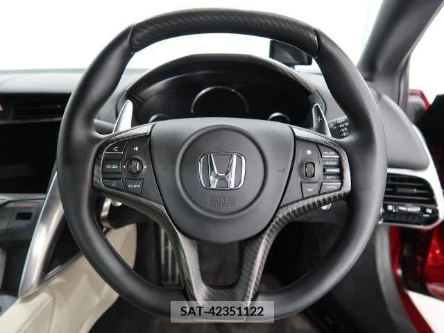 Honda NSX 2018-04 392990-16