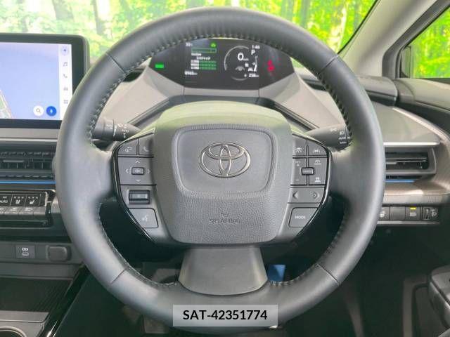 Toyota PRIUS 2023-07 366594-10