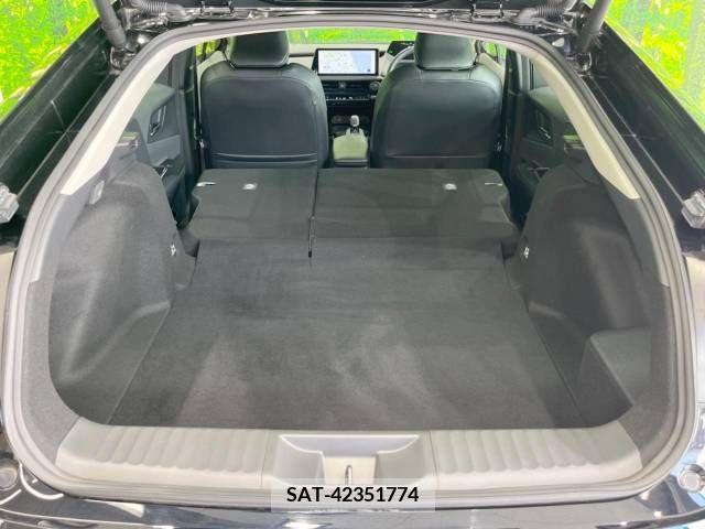 Toyota PRIUS 2023-07 366594-9