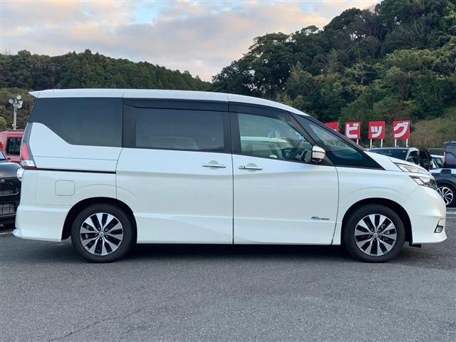 Nissan SERENA 2017-08 180954-13