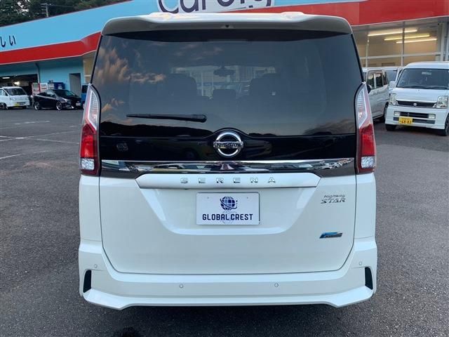 Nissan SERENA 2017-08 180954-11