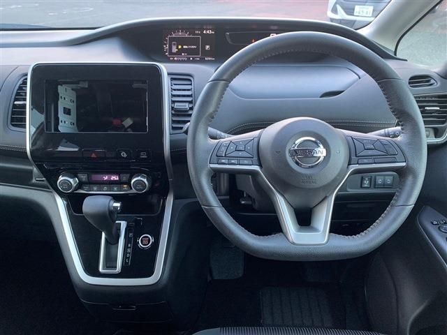 Nissan SERENA 2017-08 180954-25