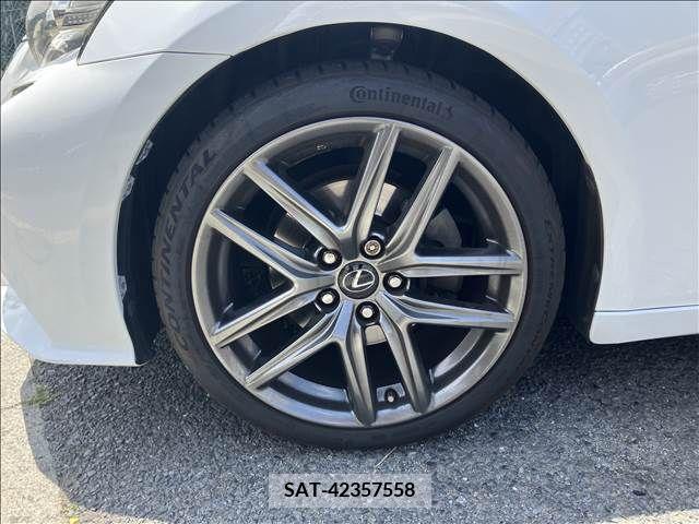 Lexus IS 2013-06 275455-20