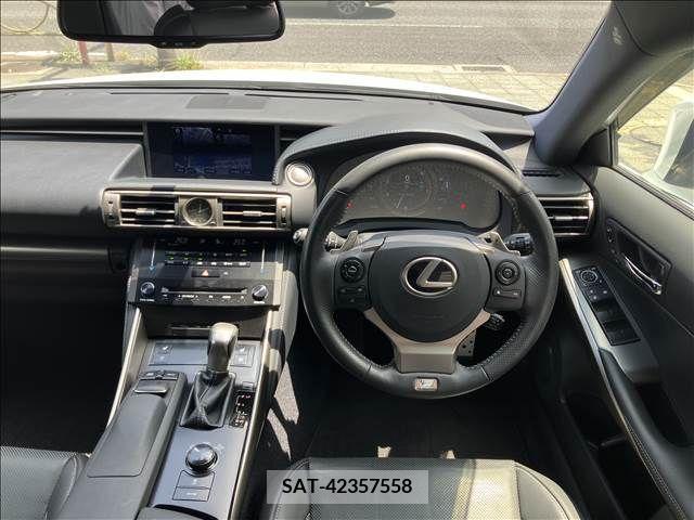 Lexus IS 2013-06 275455-25