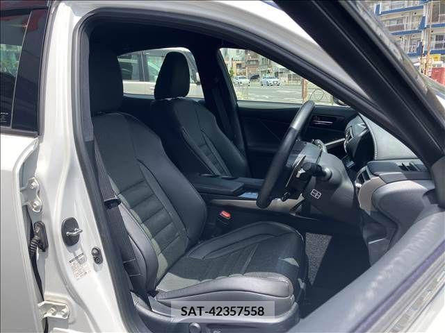 Lexus IS 2013-06 275455-9