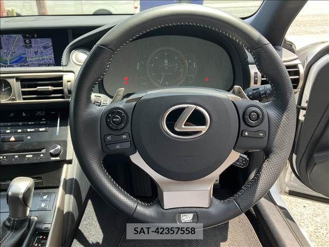Lexus IS 2013-06 275455-18