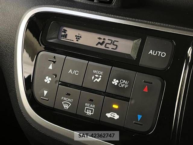 Honda N BOX CUSTOM 2016-04 250364-5