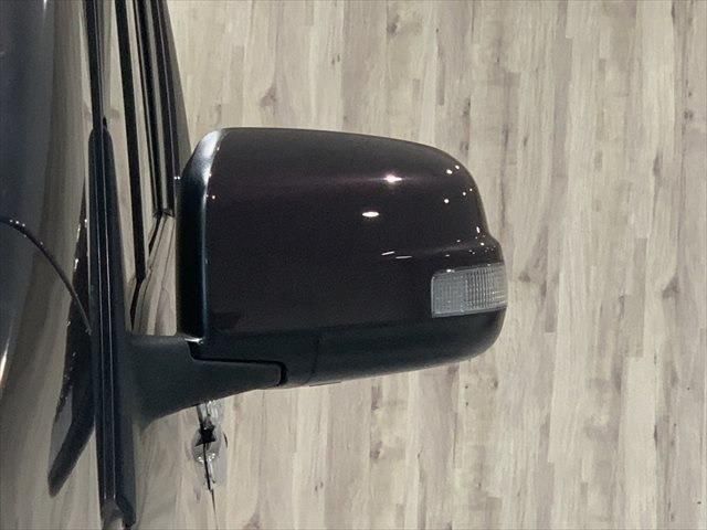 Nissan SERENA 2013-01 194724-12