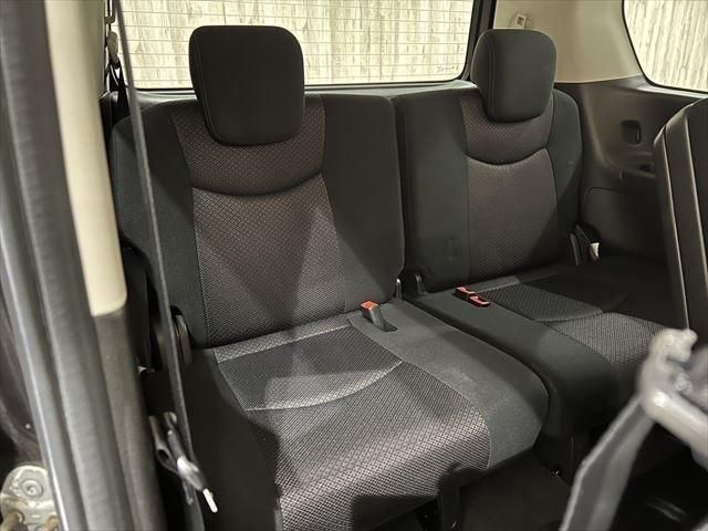 Nissan SERENA 2013-01 194724-21