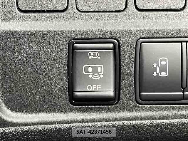 Nissan SERENA 2021-01 220339-5