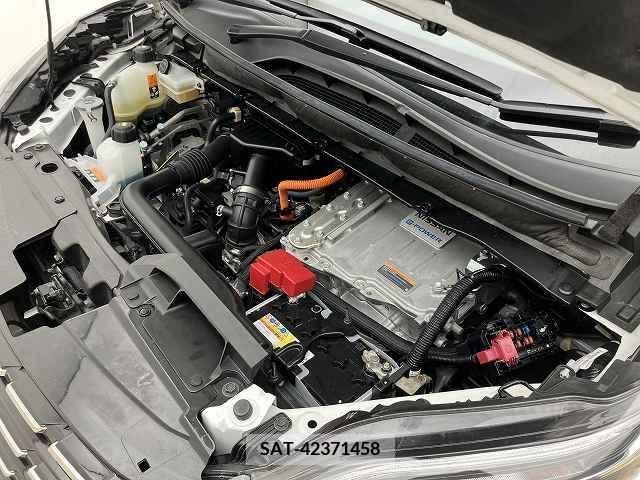 Nissan SERENA 2021-01 220339-19
