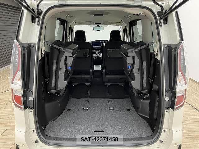 Nissan SERENA 2021-01 220339-10