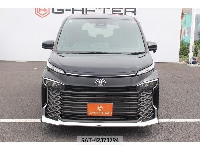 Toyota VOXY 2022-03 351832-7