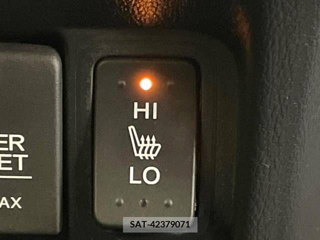 Honda N BOX CUSTOM 2017-03 206176-7