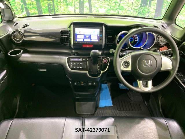 Honda N BOX CUSTOM 2017-03 206176-1