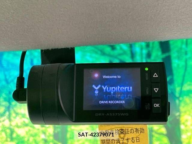 Honda N BOX CUSTOM 2017-03 206176-5