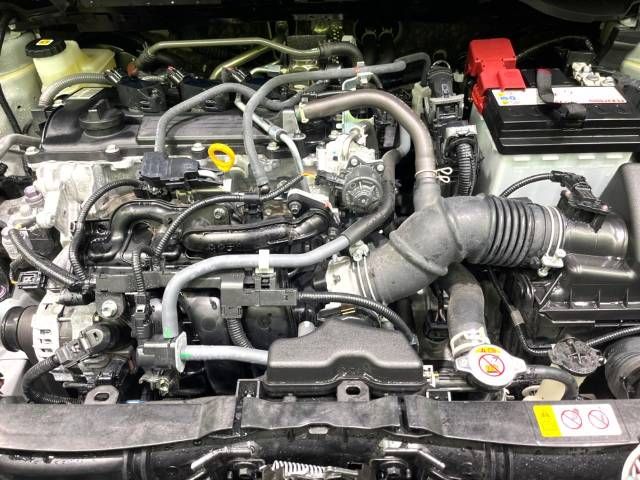 Toyota YARIS CROSS 2023-06 188458-18