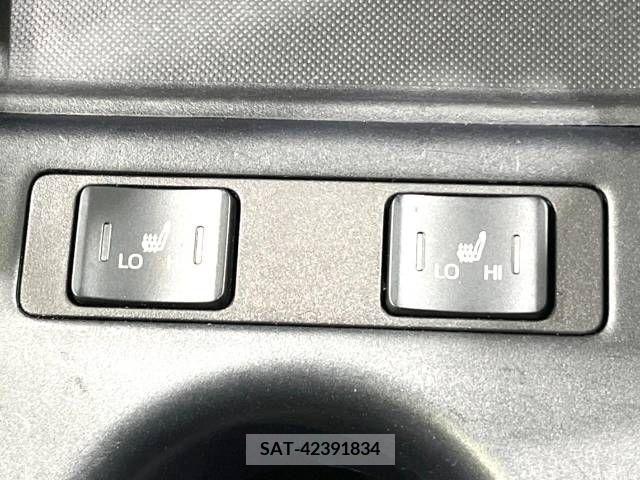Toyota PRIUS 2020-06 281891-5