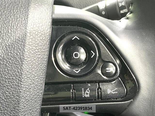 Toyota PRIUS 2020-06 281891-6