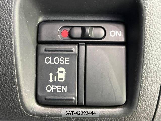 Honda N BOX CUSTOM 2016-03 222512-4