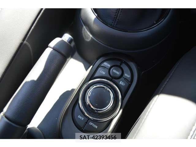 Bmw MINI 2023-04 319661-17