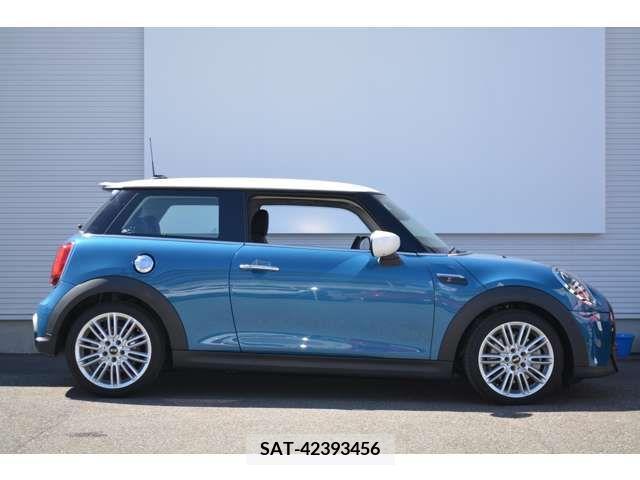 Bmw MINI 2023-04 319661-8