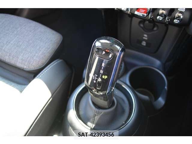 Bmw MINI 2023-04 319661-16