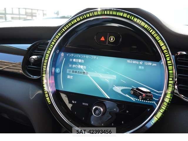 Bmw MINI 2023-04 319661-13