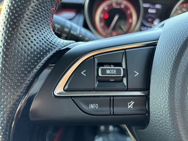 Suzuki SWIFT 2017-10 196614-28