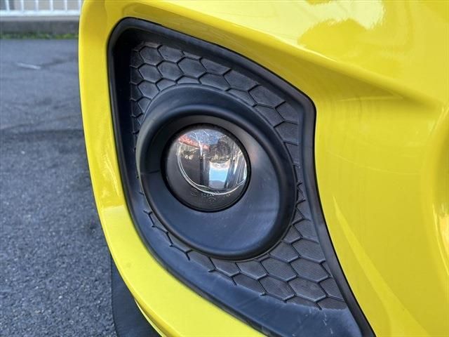 Suzuki SWIFT 2017-10 196614-20