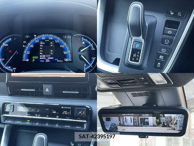 Toyota VOXY HYBRID 2023-03 370600-3