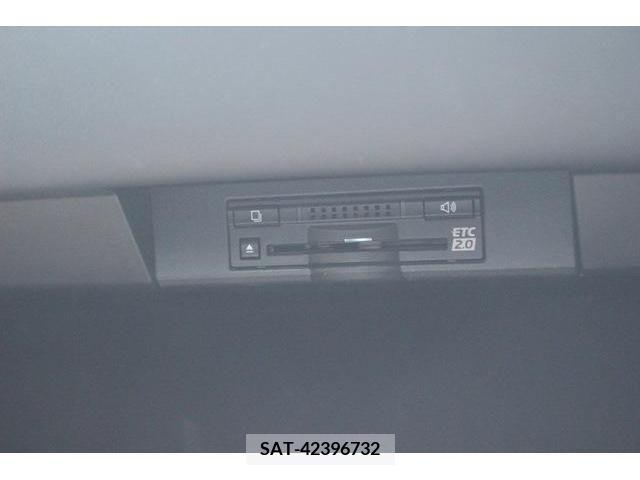 Lexus NX 2017-08 388193-6