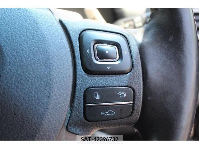 Lexus NX 2017-08 388193-5