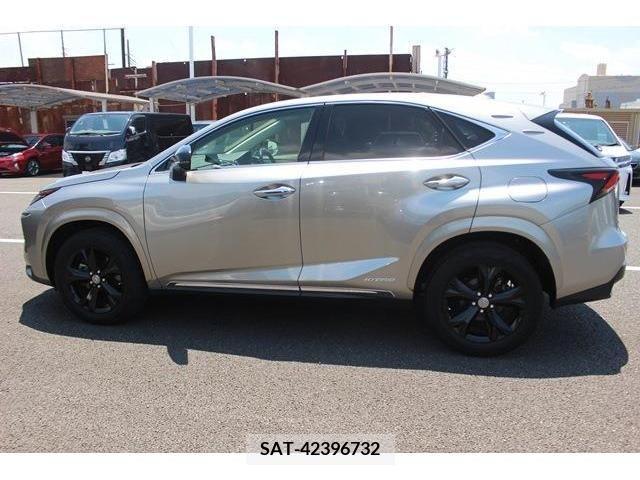 Lexus NX 2017-08 388193-8