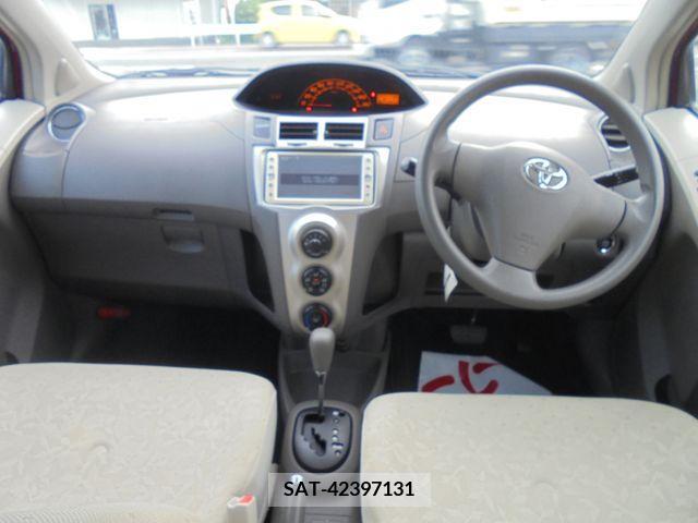 Toyota VITZ 2009-06 326737-1