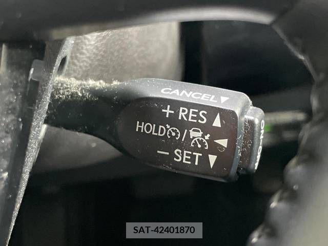 Toyota PRIUS 2019-05 281935-5