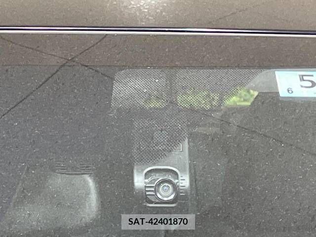 Toyota PRIUS 2019-05 281935-6