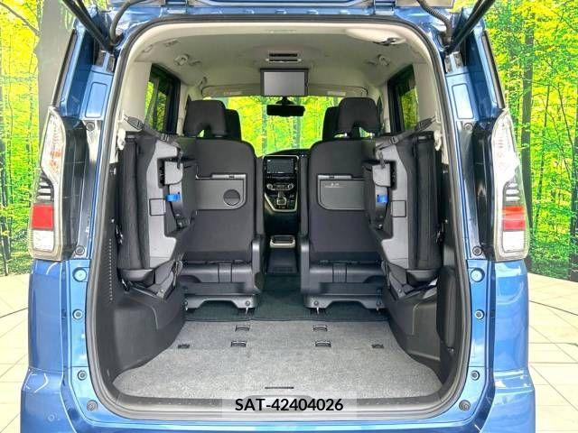 Nissan SERENA 2018-08 367672-11
