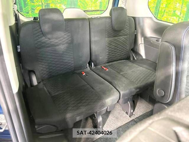 Nissan SERENA 2018-08 367672-10