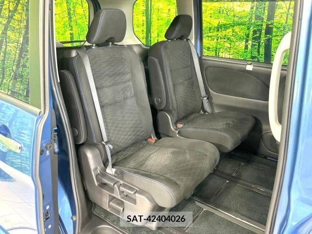 Nissan SERENA 2018-08 367672-9