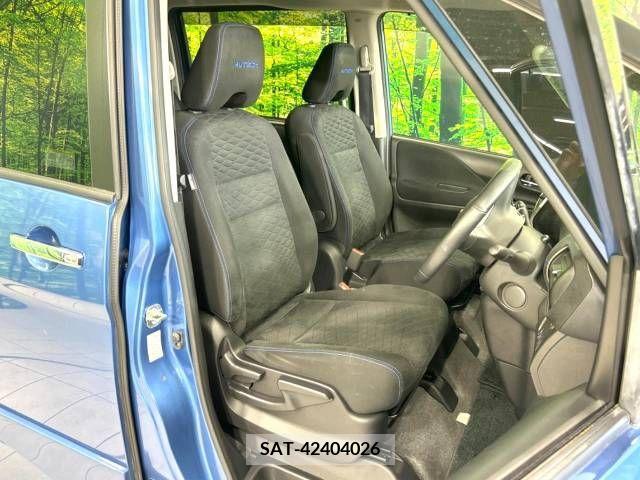 Nissan SERENA 2018-08 367672-8