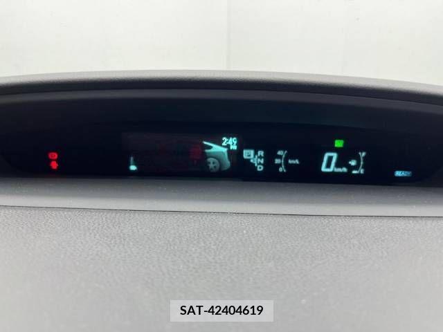 Toyota PRIUS PHV 2014-02 251670-19